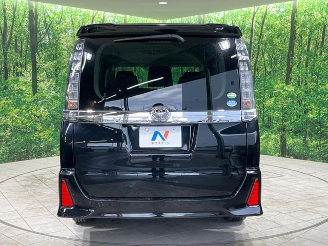 TOYOTA VOXY 2015 Image 31