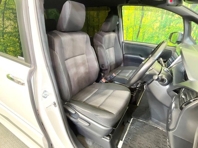 TOYOTA VOXY 2019 Image 31