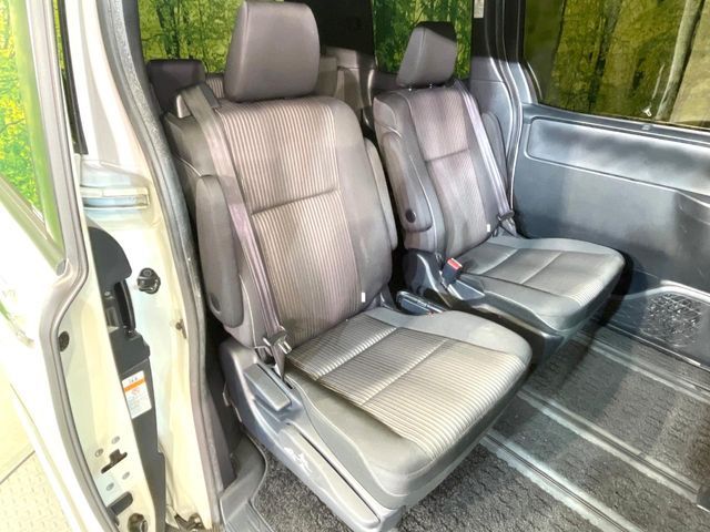 TOYOTA VOXY 2019 Image 31