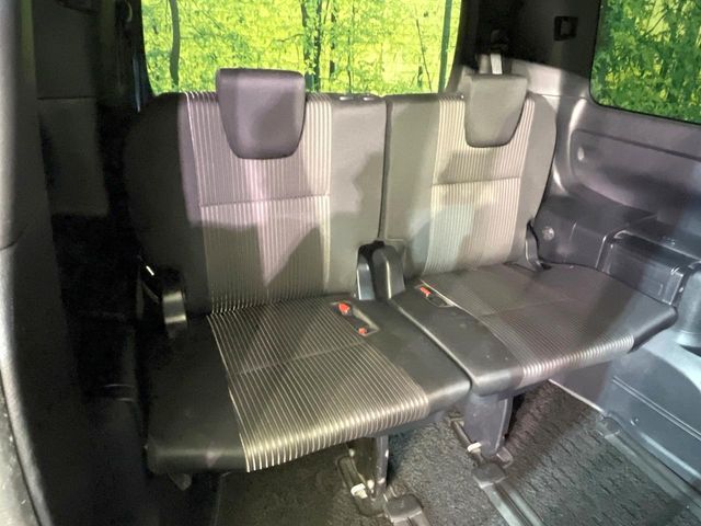 TOYOTA VOXY 2019 Image 31