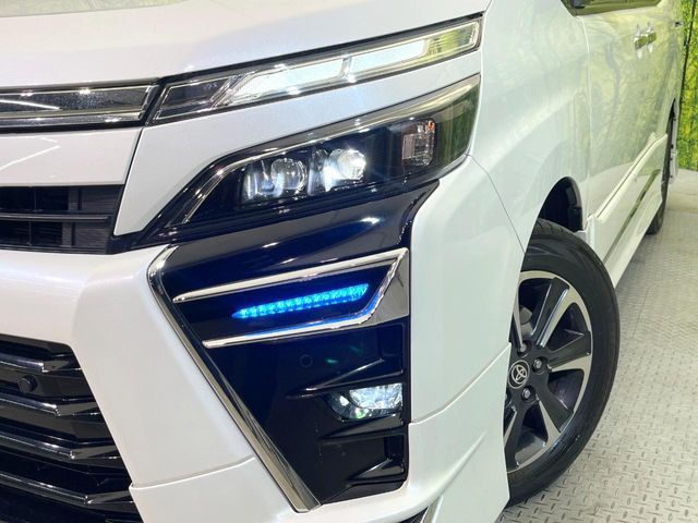 TOYOTA VOXY 2019 Image 31
