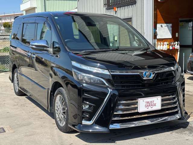 TOYOTA VOXY HYBRID 2018 Image 31