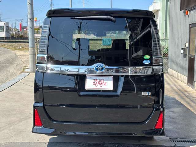 TOYOTA VOXY HYBRID 2018 Image 31