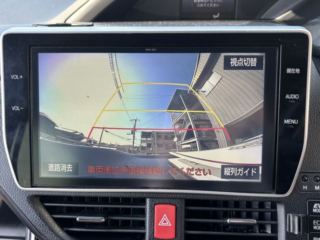 TOYOTA VOXY HYBRID 2018 Image 31