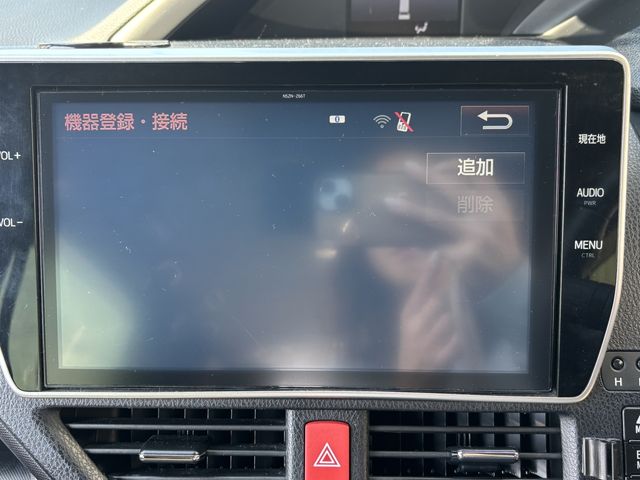 TOYOTA VOXY HYBRID 2018 Image 31