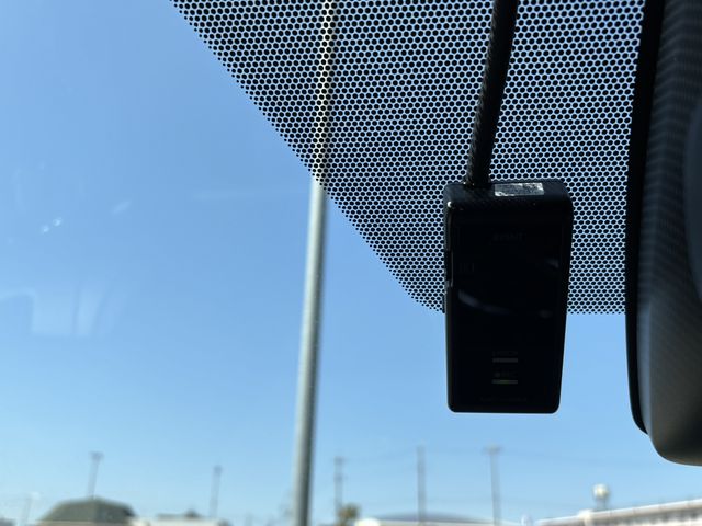 TOYOTA VOXY HYBRID 2018 Image 31