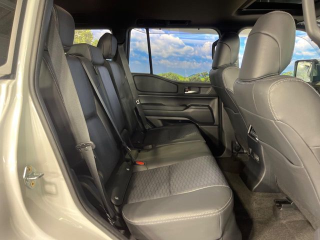 TOYOTA LANDCRUISER 250 2025 Image 31