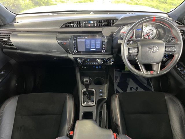 TOYOTA HILUX 4WD 2023 Image 31
