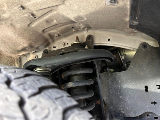 TOYOTA HILUX 4WD 2023 Image 31