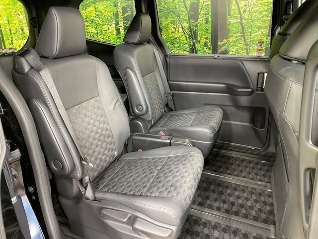 TOYOTA VOXY 2023 Image 31