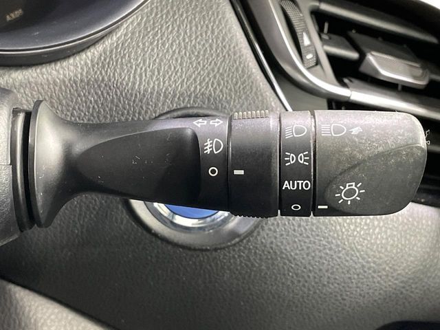 TOYOTA C-HR 2017 Image 31