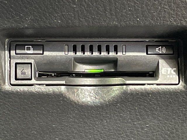 TOYOTA C-HR 2017 Image 31