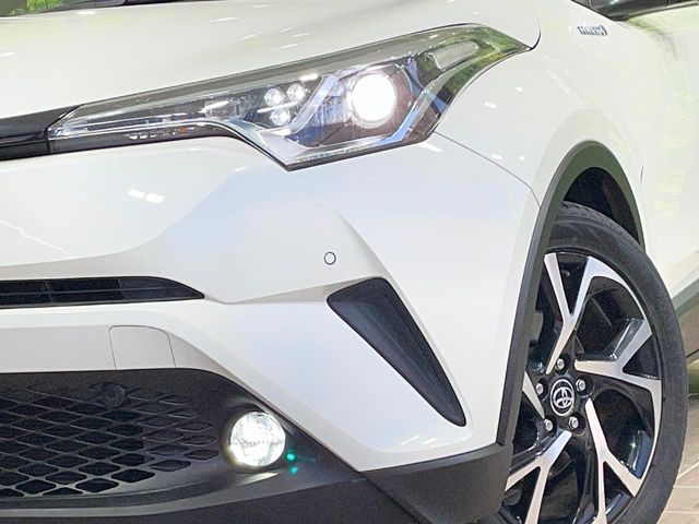 TOYOTA C-HR 2017 Image 31