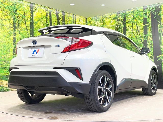 TOYOTA C-HR 2017 Image 31