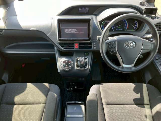 TOYOTA NOAH HYBRID 2015 Image 31