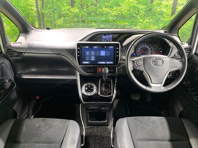 TOYOTA VOXY 2021 Image 31