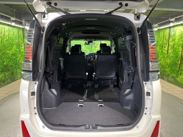 TOYOTA VOXY 2021 Image 31