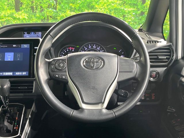 TOYOTA VOXY 2021 Image 31