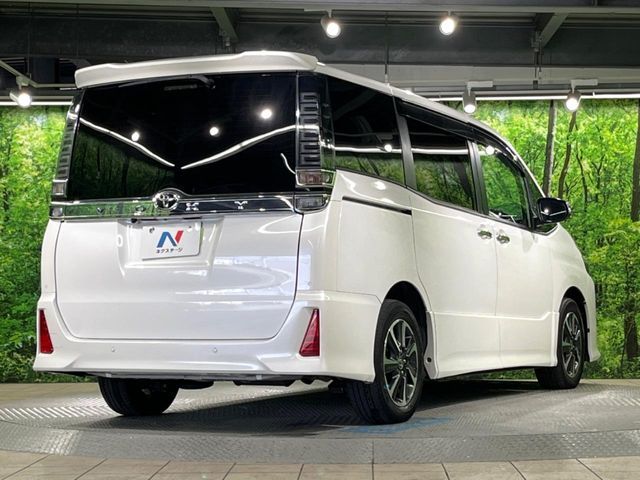 TOYOTA VOXY 2021 Image 31