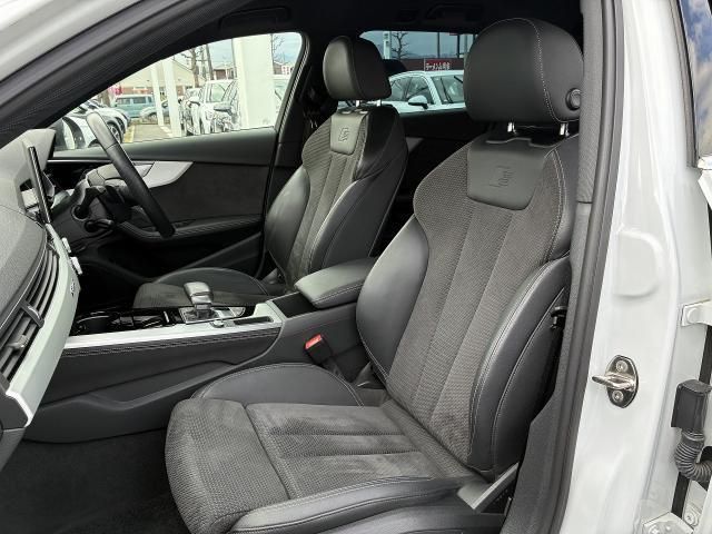 AUDI A4 AVANT 2021 Image 31