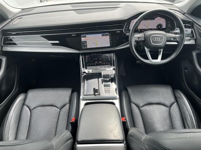 AUDI Q8 2020 Image 31
