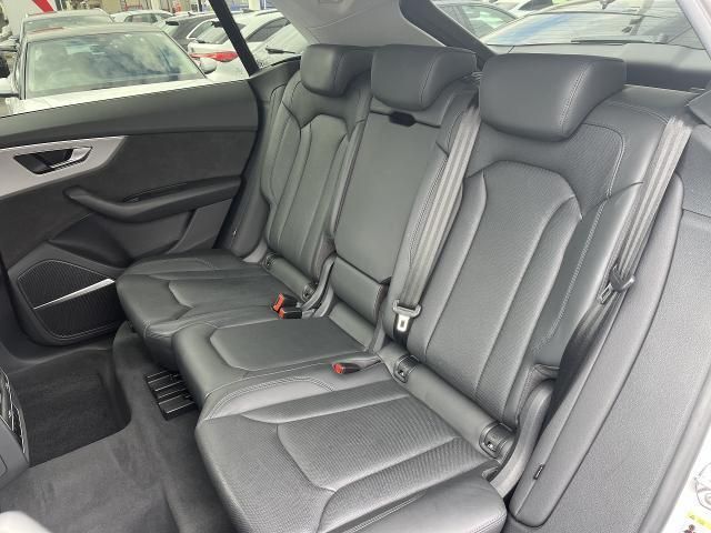 AUDI Q8 2020 Image 31