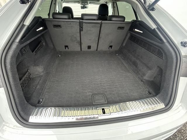 AUDI Q8 2020 Image 31