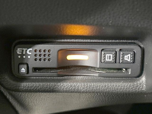 HONDA FIT HYBRID 4WD 2018 Image 31