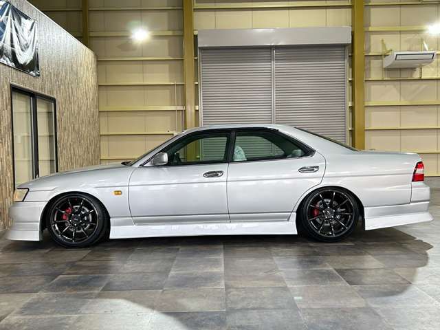 NISSAN LAUREL 2001 Image 31