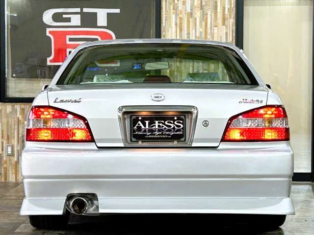 NISSAN LAUREL 2001 Image 31