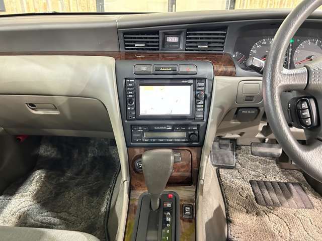 NISSAN LAUREL 2001 Image 31