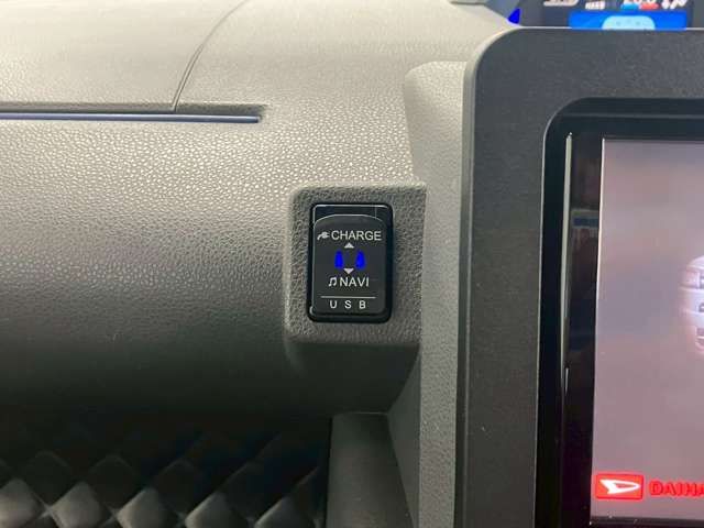 DAIHATSU TANTO CUSTOM 2019 Image 31