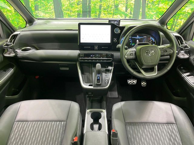 TOYOTA NOAH HYBRID 4WD 2023 Image 31