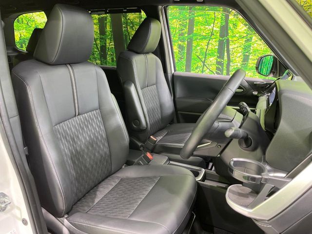 TOYOTA NOAH HYBRID 4WD 2023 Image 31