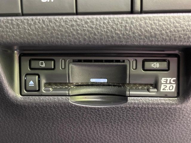 TOYOTA HARRIER HYBRID 2023 Image 31