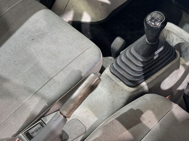 NISSAN CLIPPER TRUCK 4WD 2004 Image 31