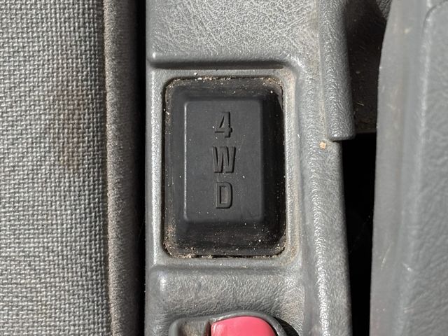 NISSAN CLIPPER TRUCK 4WD 2004 Image 31