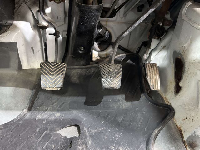 NISSAN CLIPPER TRUCK 4WD 2004 Image 31