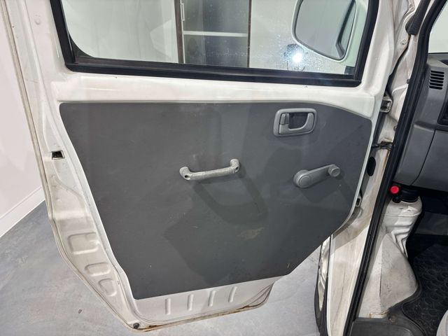 NISSAN CLIPPER TRUCK 4WD 2004 Image 31