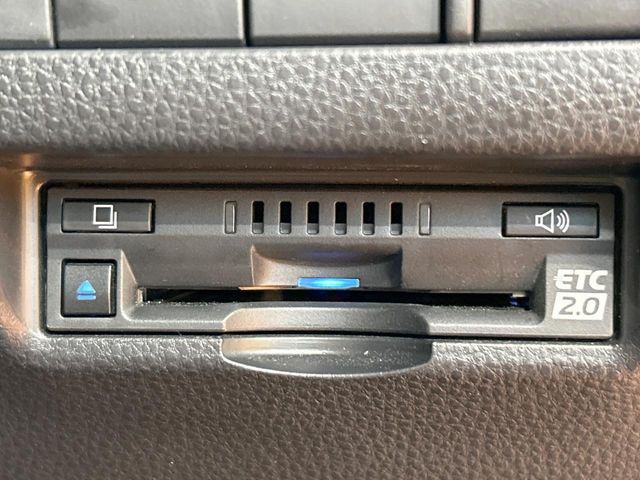 TOYOTA HARRIER HYBRID 2021 Image 31