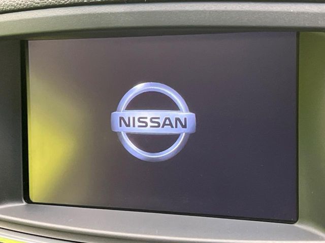 NISSAN ELGRAND 2011 Image 31