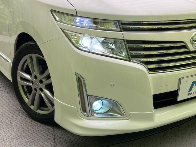 NISSAN ELGRAND 2011 Image 31