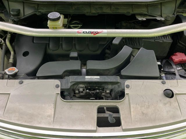 NISSAN ELGRAND 2011 Image 31