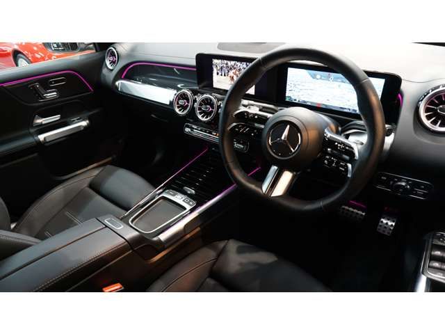 MERCEDES BENZ GLB 2025 Image 31