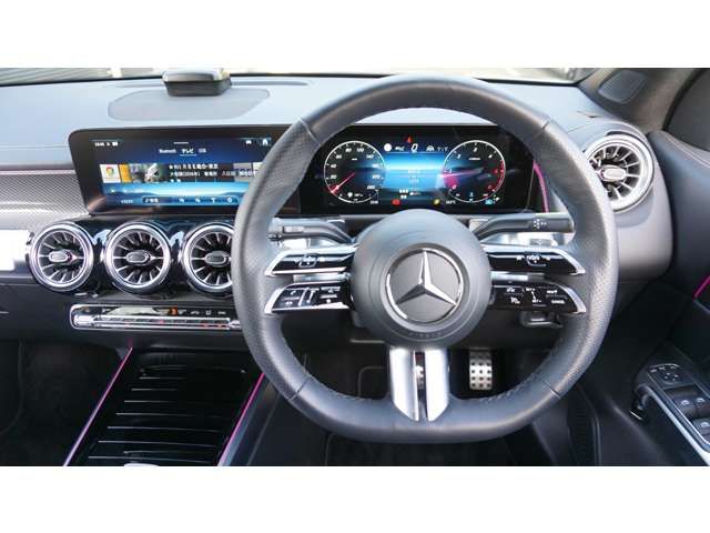 MERCEDES BENZ GLB 2025 Image 31