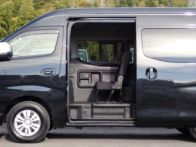 NISSAN CARAVAN WAGON 2024 Image 31