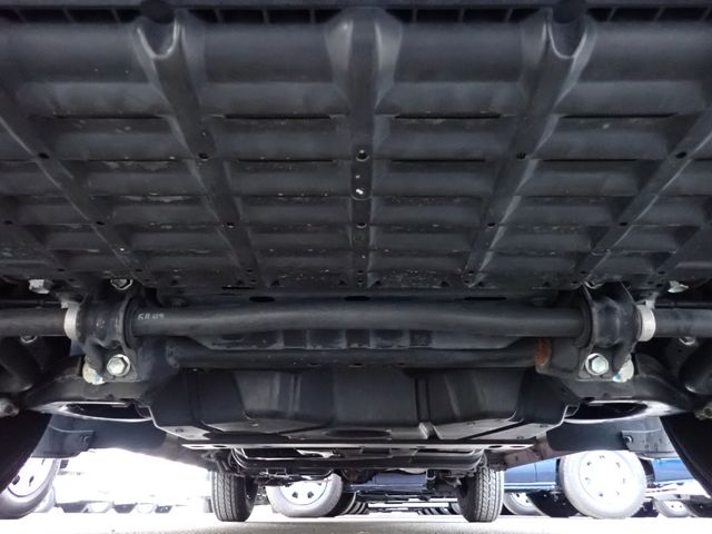 NISSAN NV350 CARAVAN 2018 Image 31