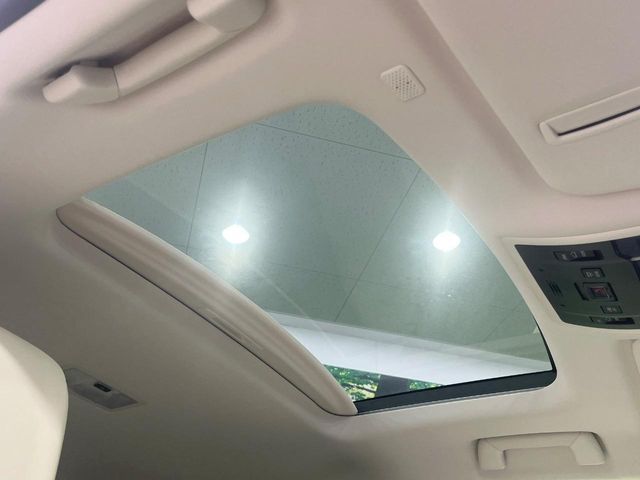 TOYOTA LEXUS UX250H 2021 Image 31