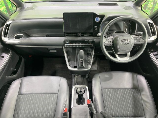 TOYOTA NOAH HYBRID 2023 Image 31