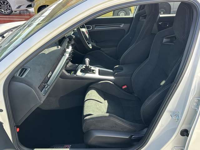 HONDA CIVIC HATCHBACK 2025 Image 31